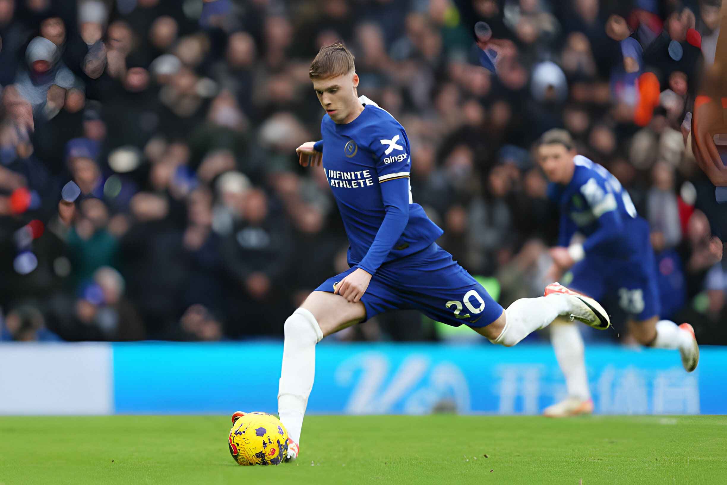 Cole Palmer sẵn sàng đá tiền đạo trái sở trường tại Chelsea